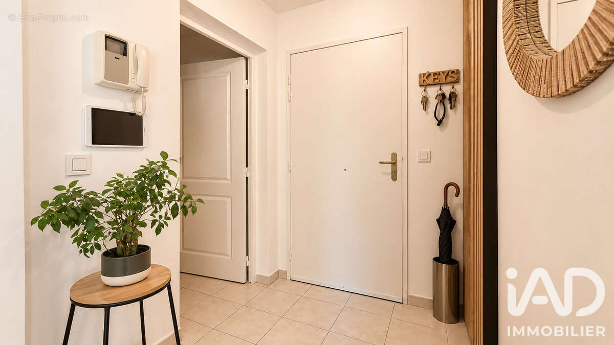 Appartement 78 m² à Mandelieu-La-Napoule  - photo 8