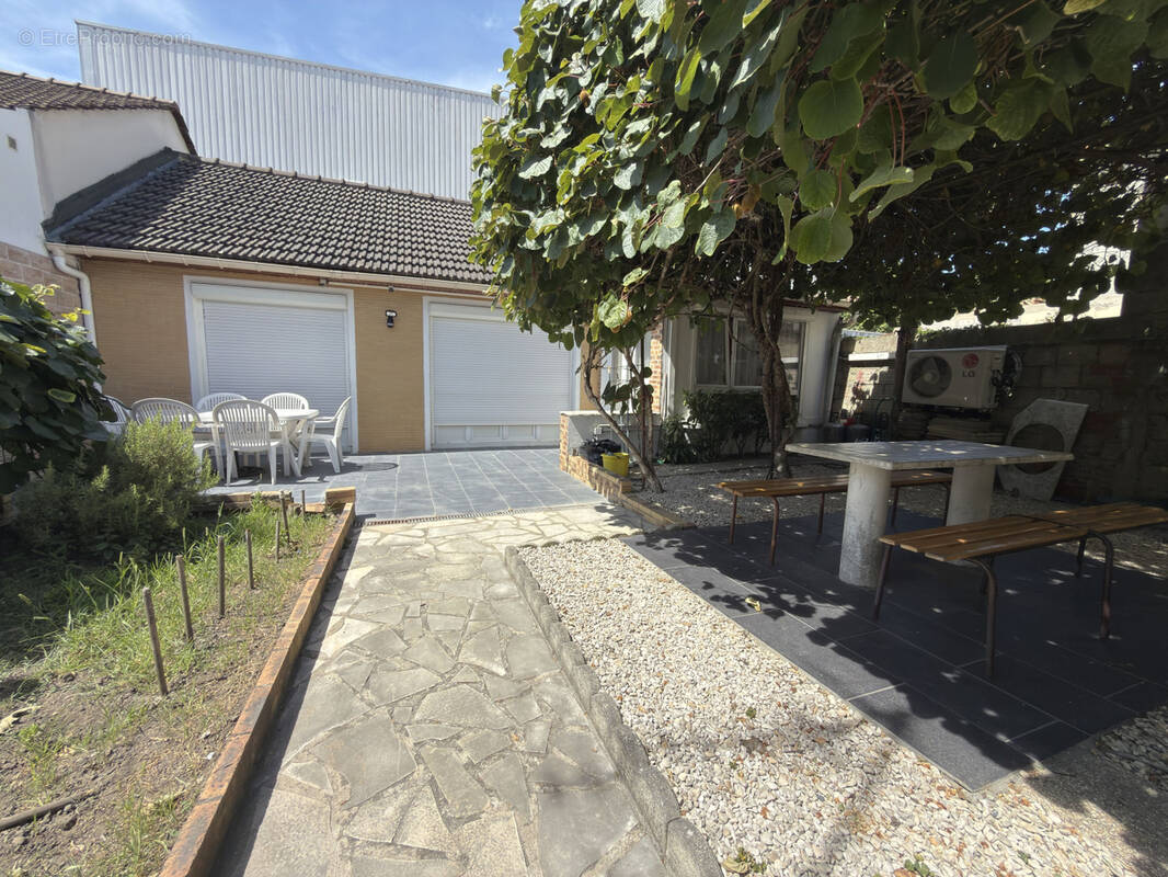 Appartement à LA COURNEUVE