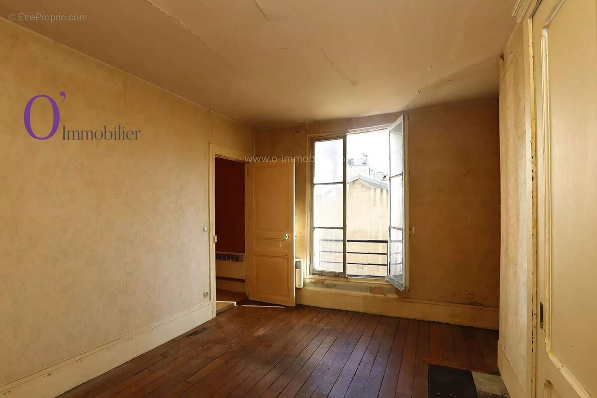 Appartement à PARIS-11E