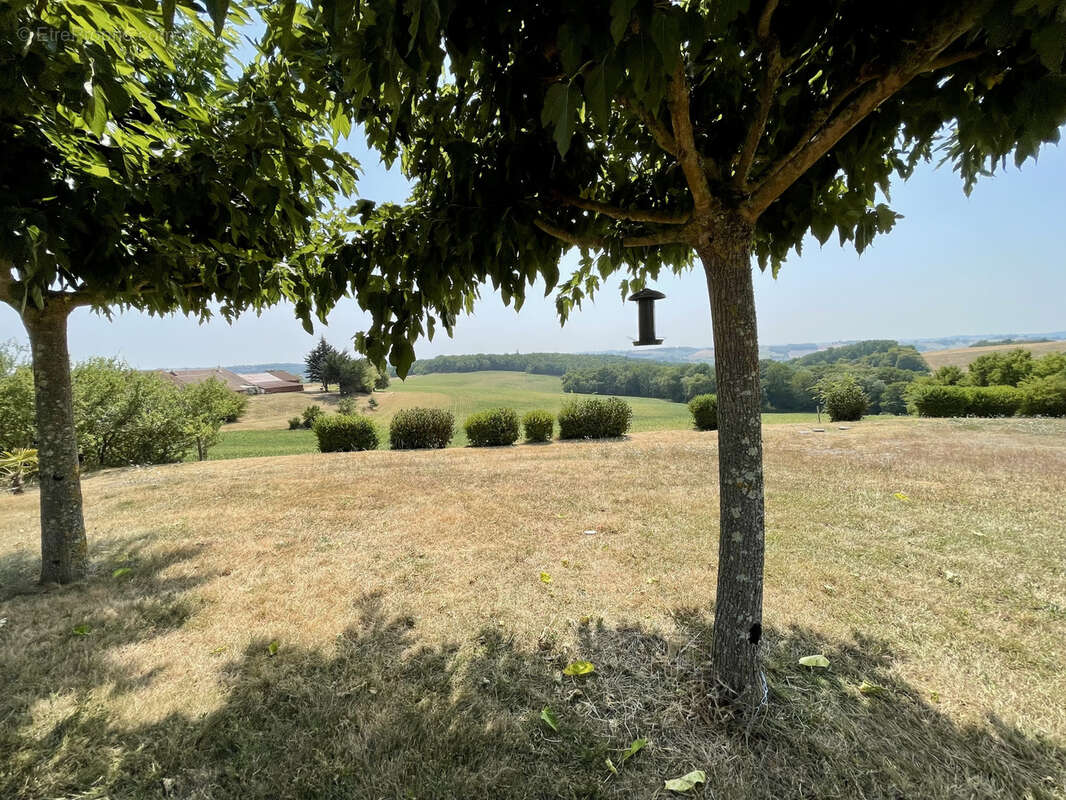 Belle maison de plain-pied avec vue exceptionnelle sur les Pyrénées - photo 15