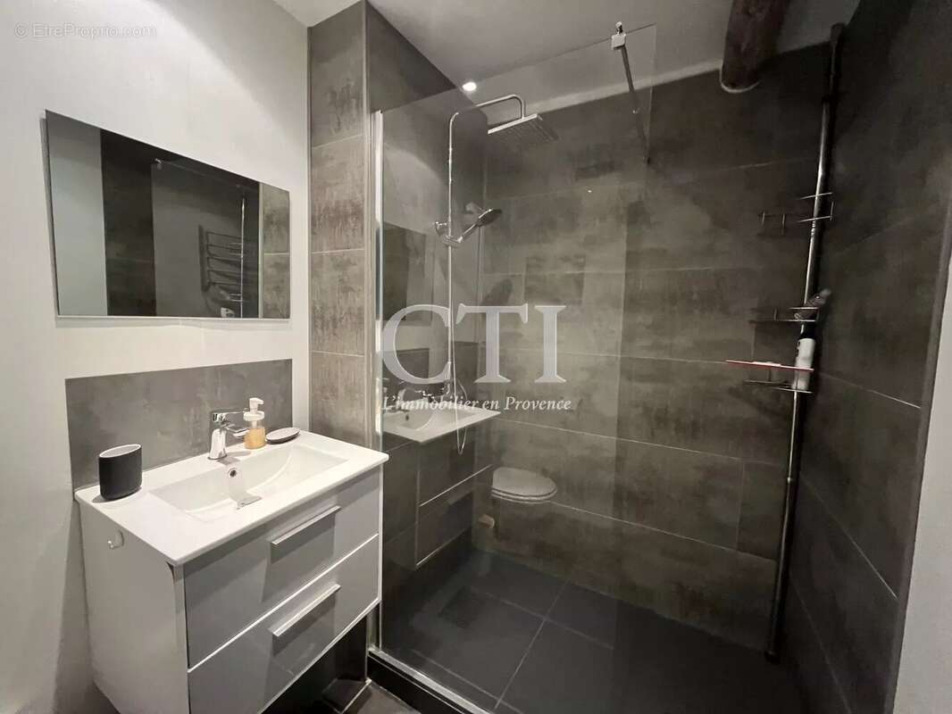 Maison à VAISON-LA-ROMAINE