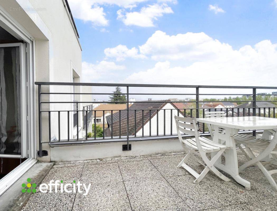 Appartement à SAULX-LES-CHARTREUX