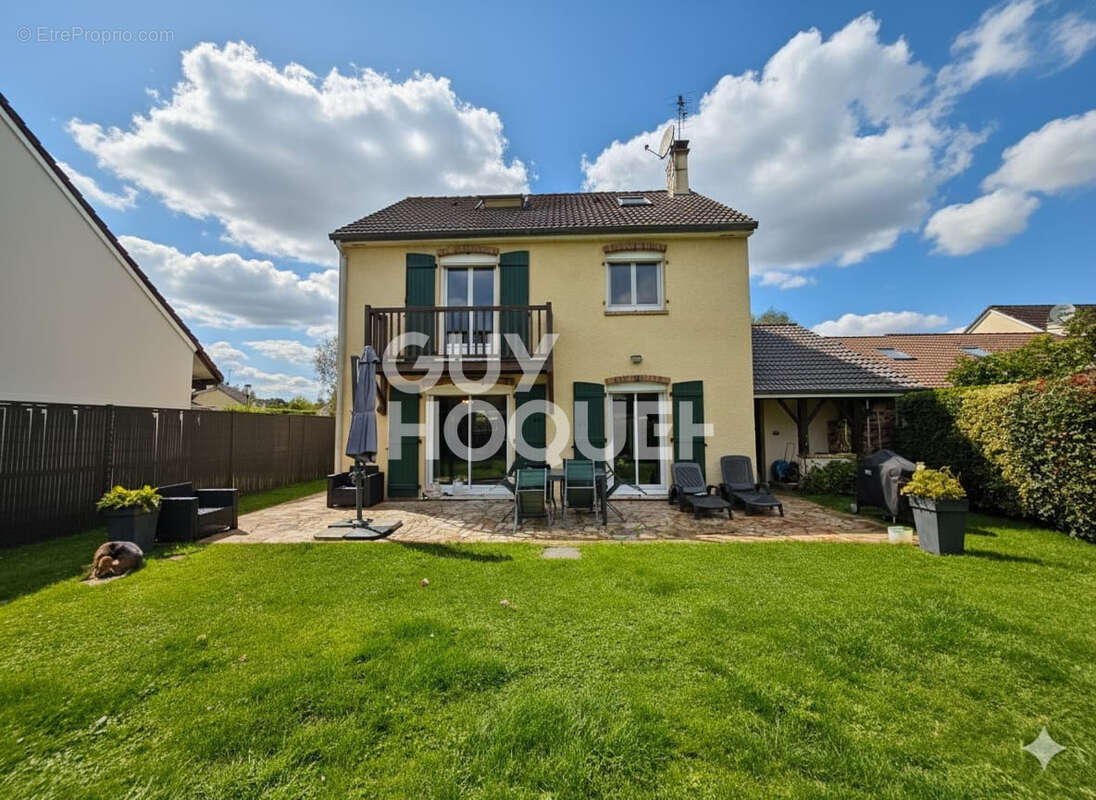 Maison à OZOIR-LA-FERRIERE