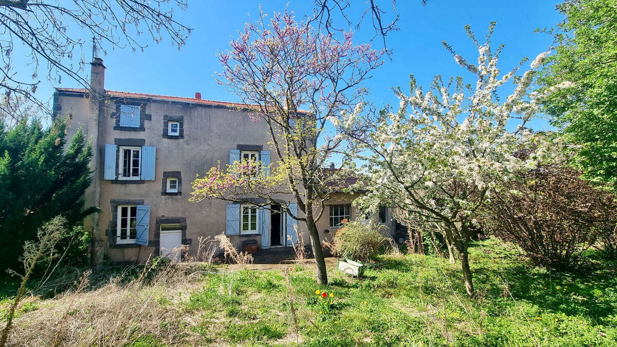 Maison à MEZEL