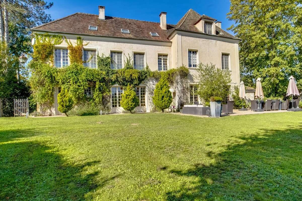 Maison à MONTFORT-L'AMAURY