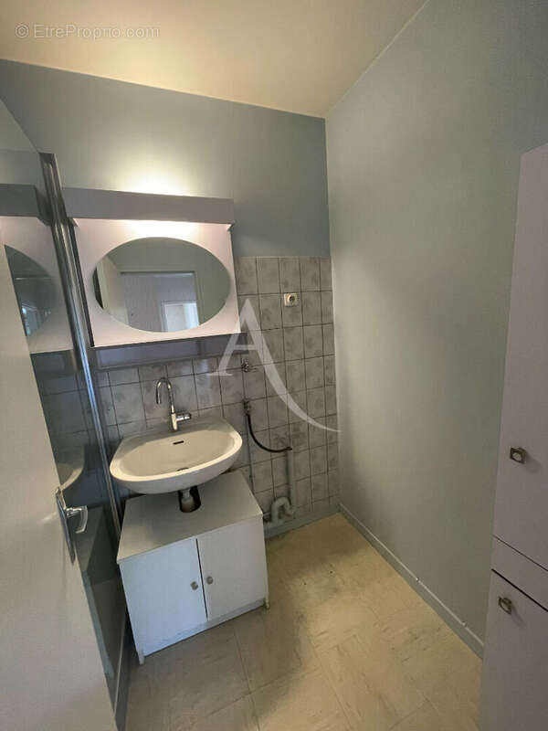 Appartement à SAINT-JEAN-DE-BRAYE