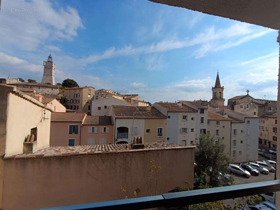Appartement à DRAGUIGNAN