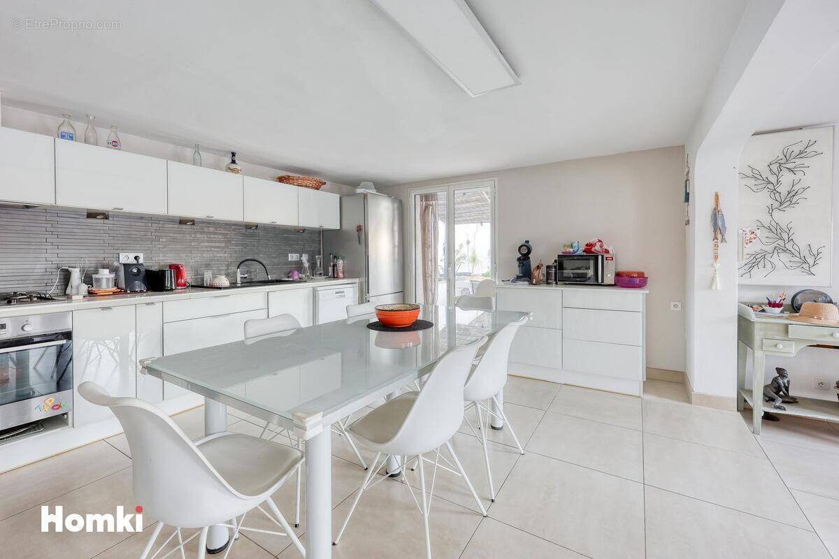 Maison à SIX-FOURS-LES-PLAGES