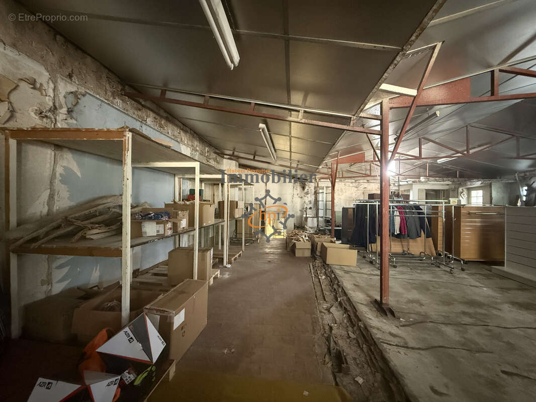 Vente Locaux à aménager Saint-Affrique - photo 10