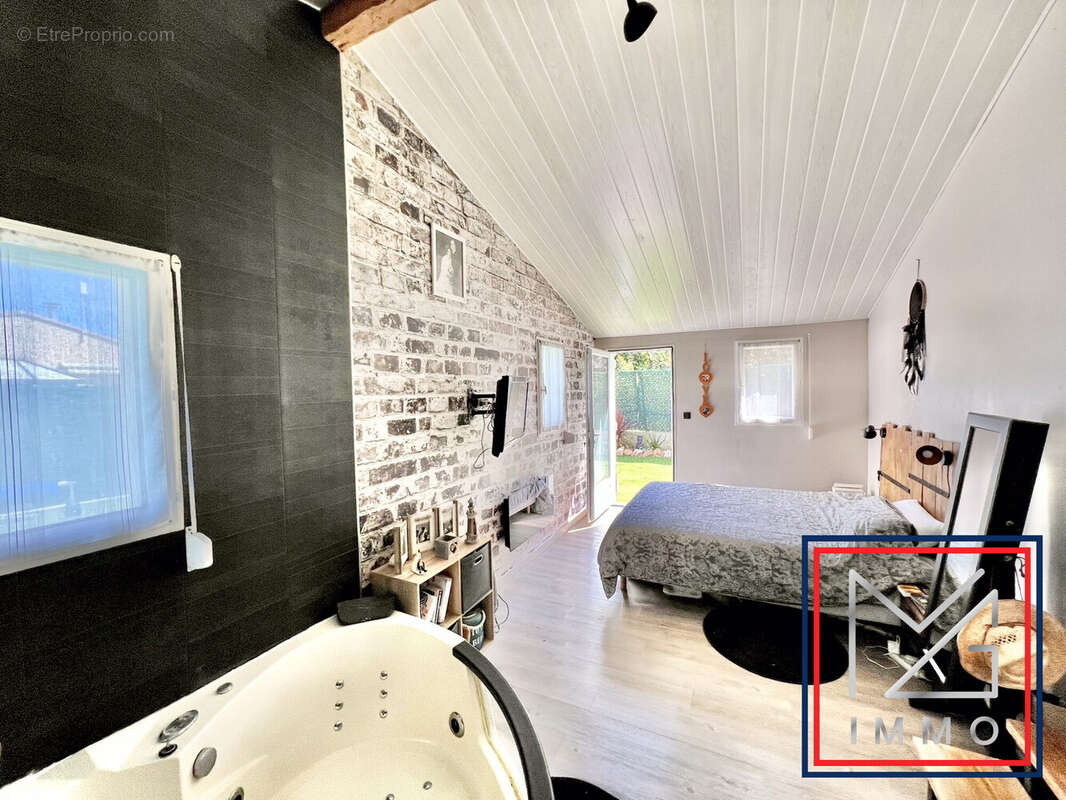 Maison à SIX-FOURS-LES-PLAGES