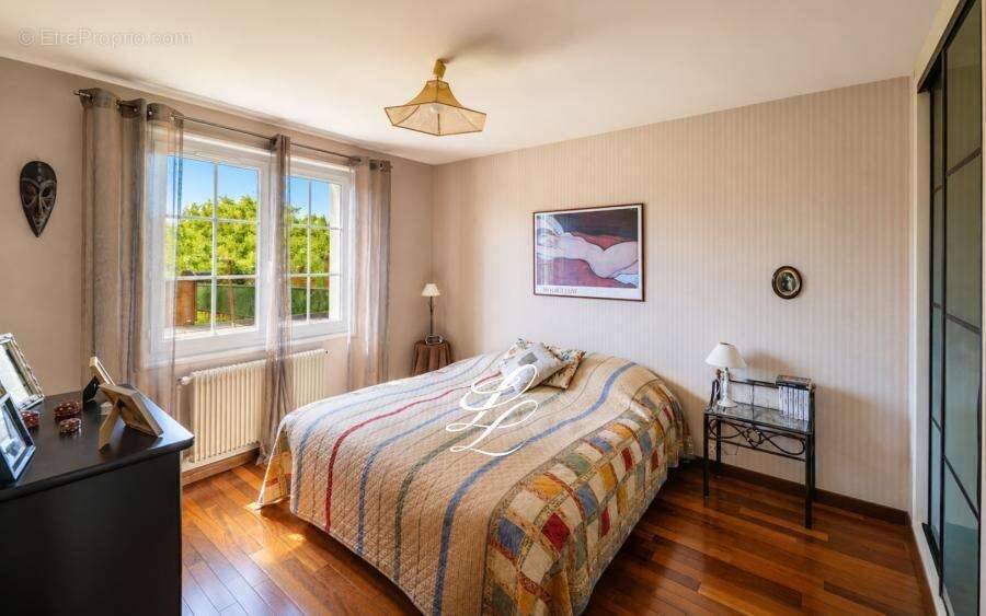 Maison 175 m² à Laigne-En-Belin  - photo 67