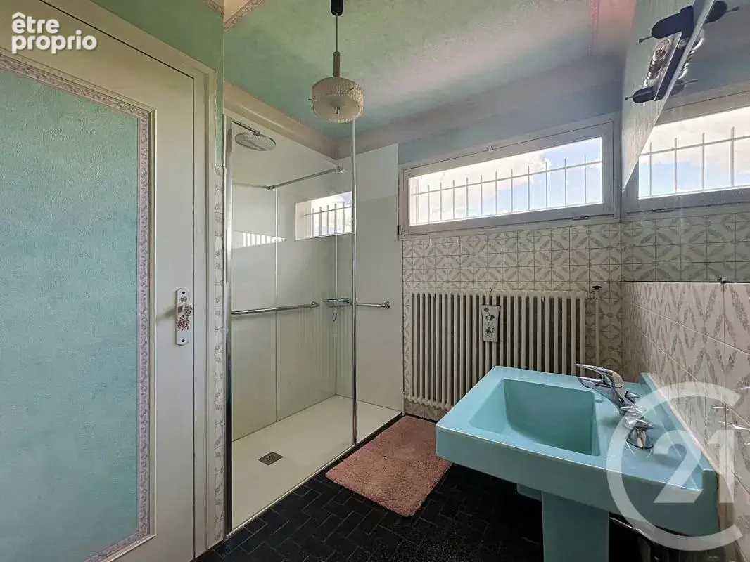 Maison 120 m² à Pont-Eveque  - photo 11