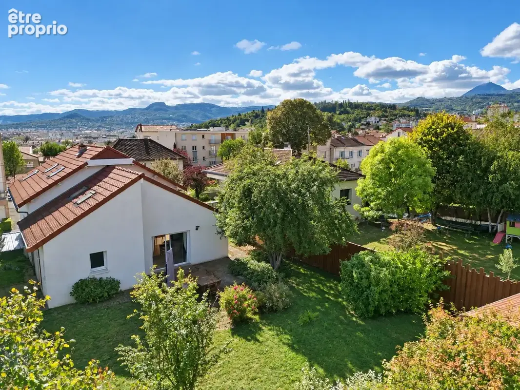 Maison 8 pièces 178 m² à vendre à Clermont-Ferrand (63000) - photo 2