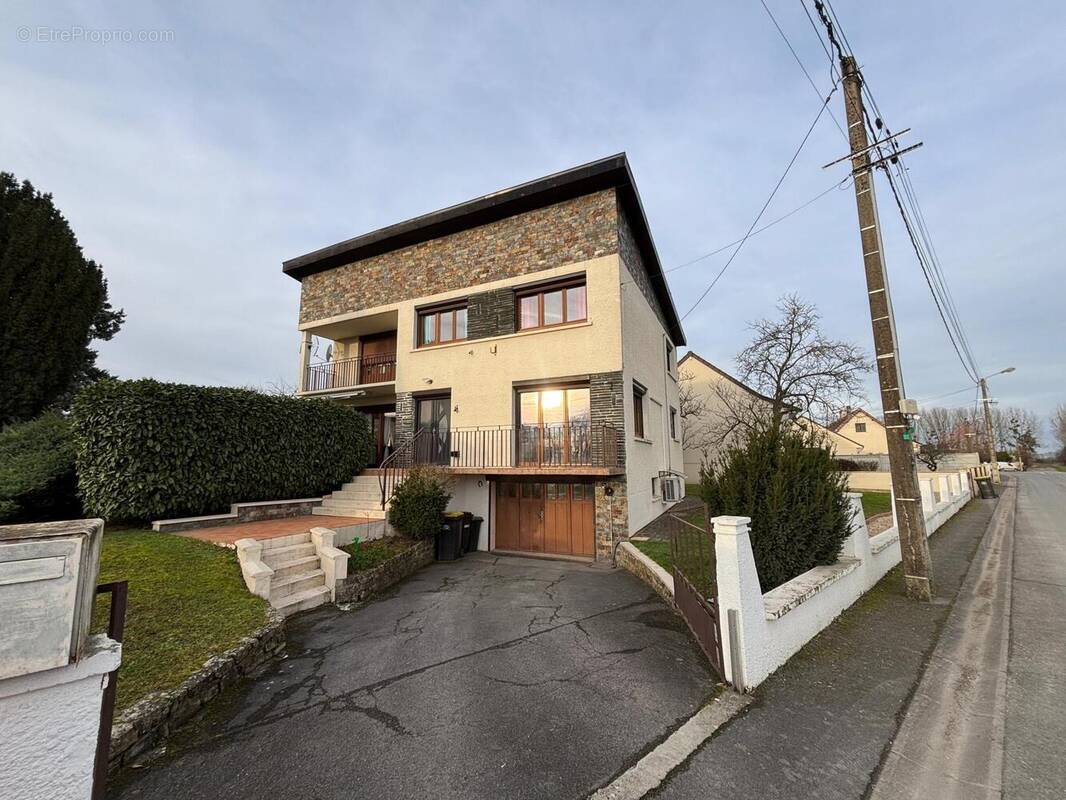 Photo 1 - Maison à ATTIGNY