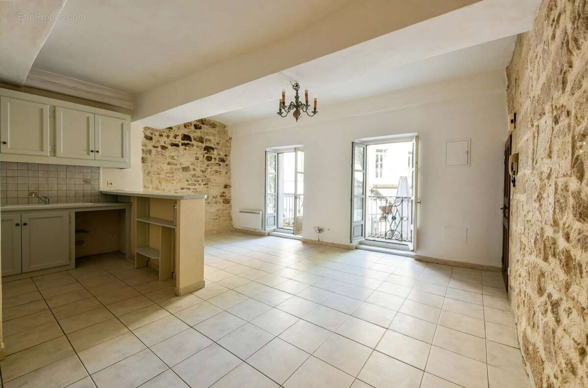 Appartement à UZES