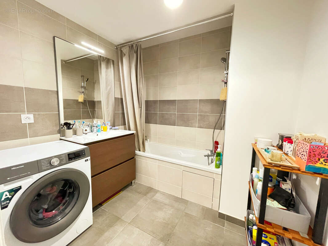 Appartement à OULLINS