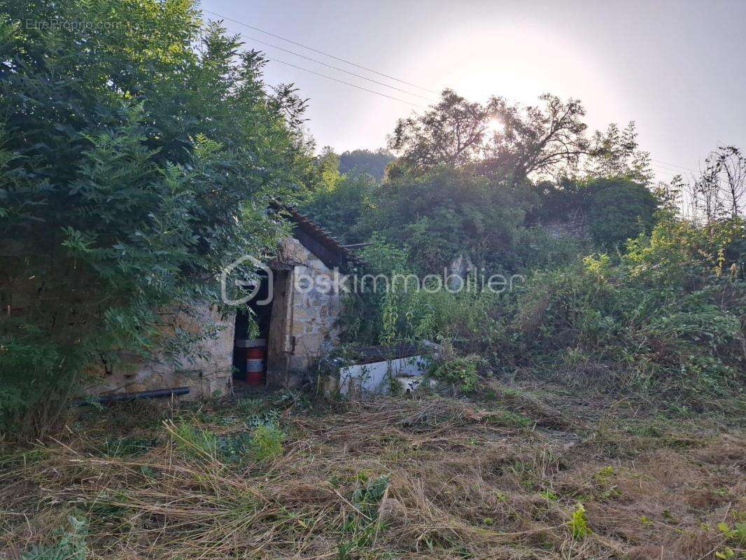 Maison à rénover avec dépendances - photo 18