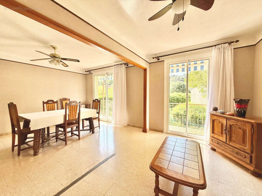 Appartement à SAINT-MANDRIER-SUR-MER