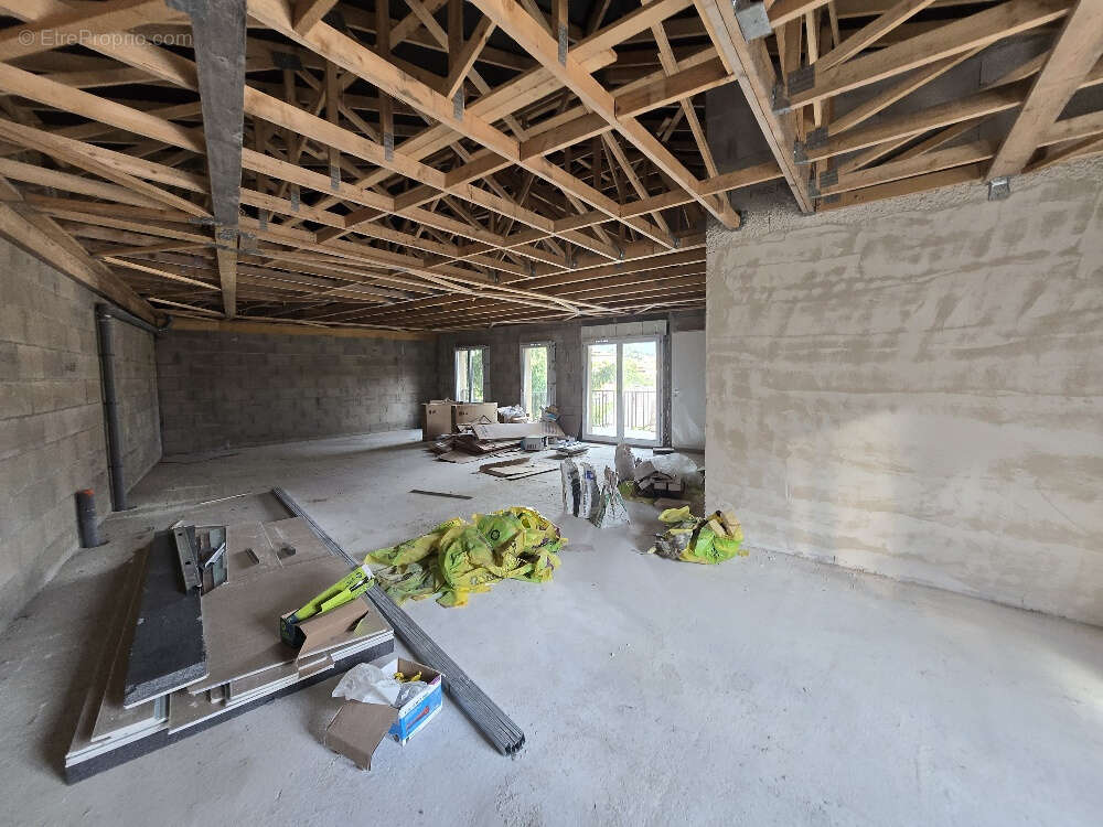 Appartement à CHAPONOST