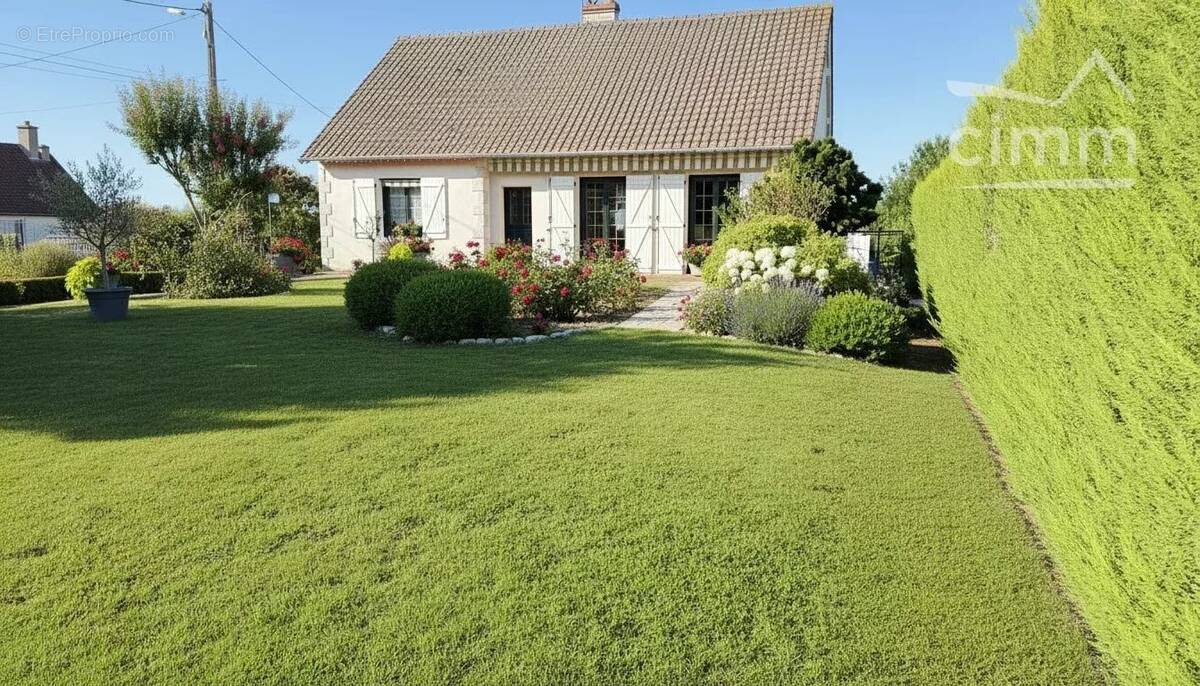 Maison à LA CHAPELLE-VENDOMOISE