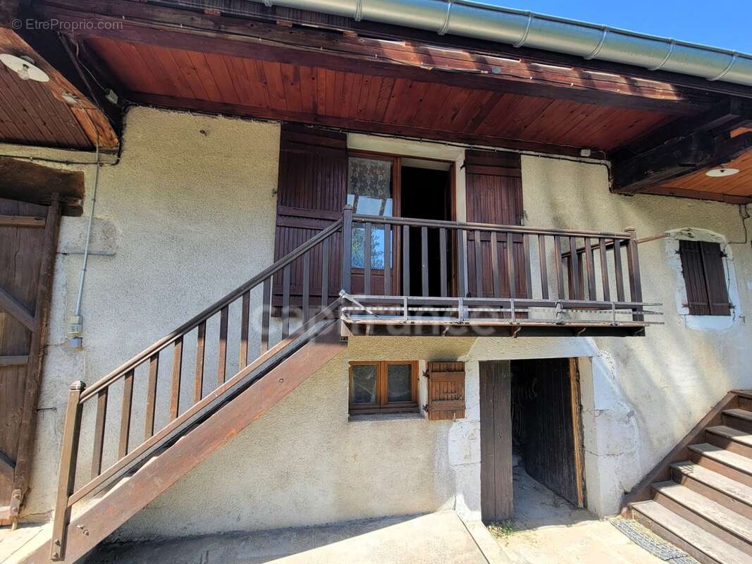 Corps de Ferme à fort potentiel - Idéal Artisan, Investisseur ou Grande Famille - photo 8