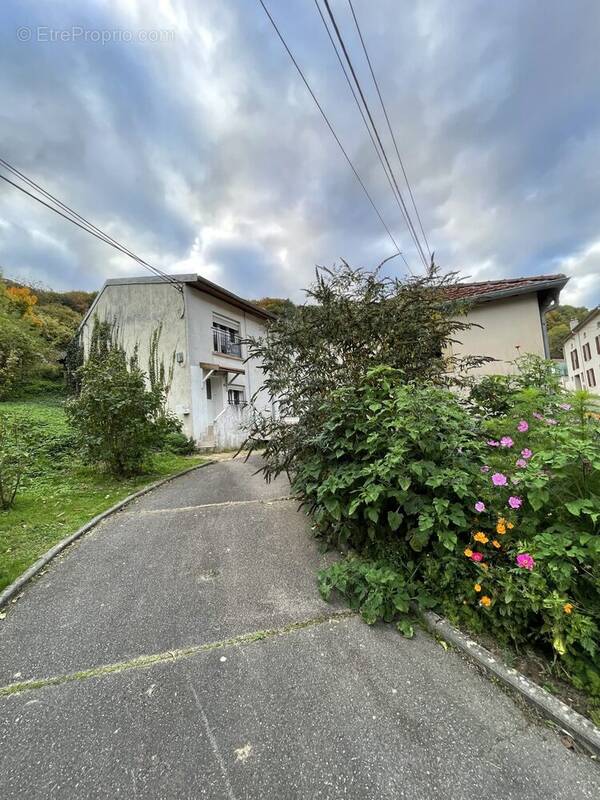 Maison à WAVILLE