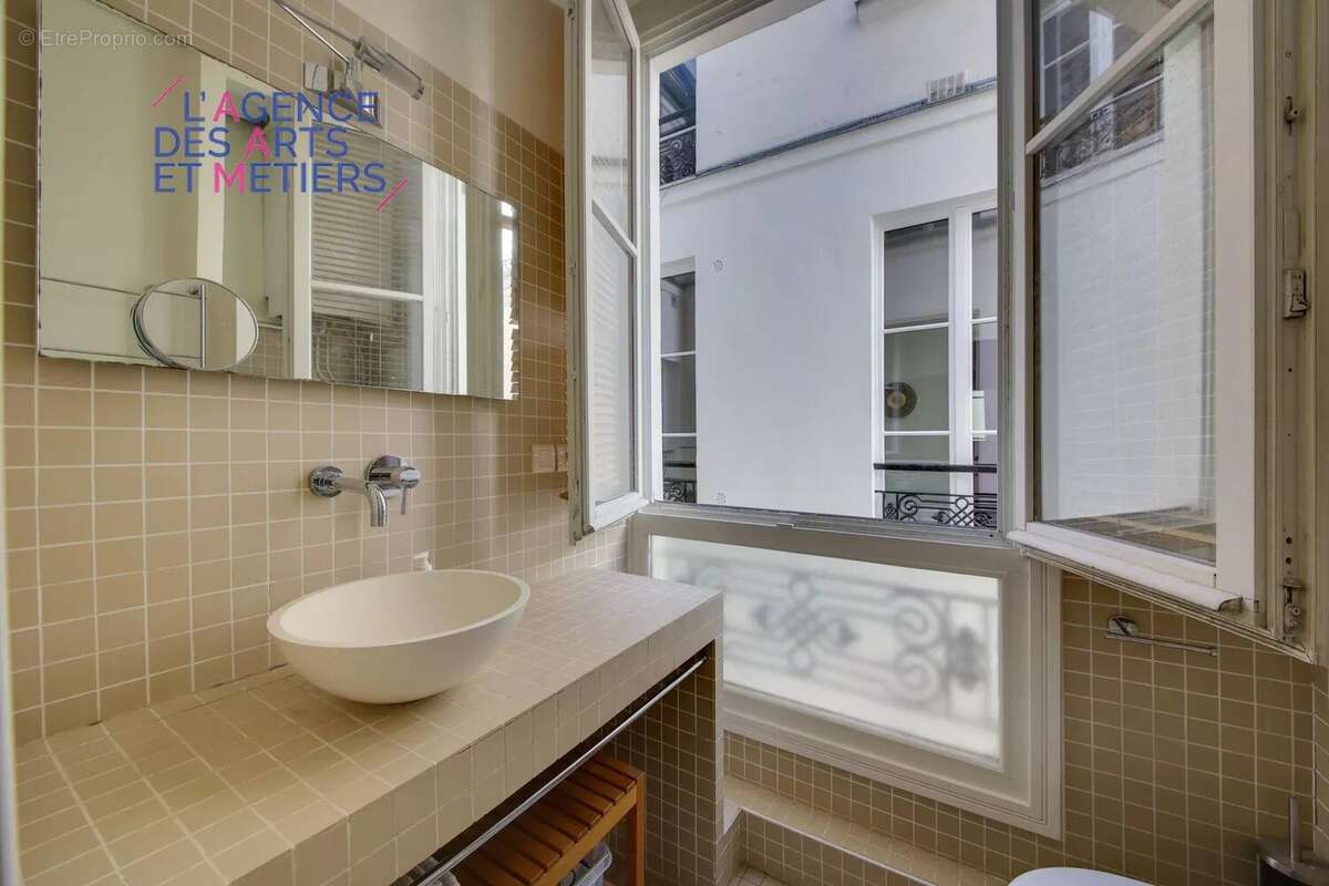 Appartement à PARIS-4E