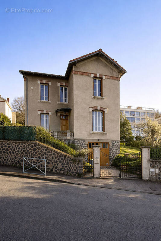 Maison à ROYAT