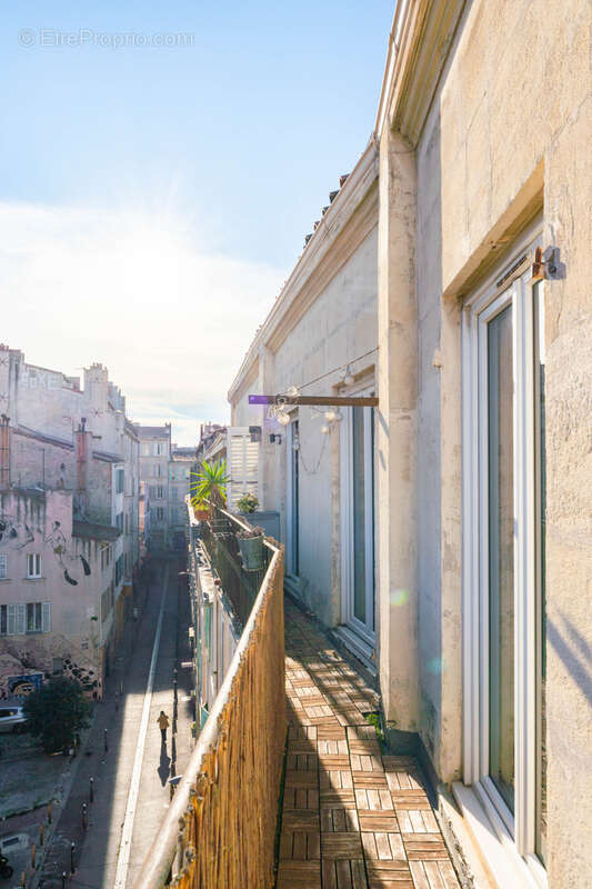 Appartement à MARSEILLE-6E