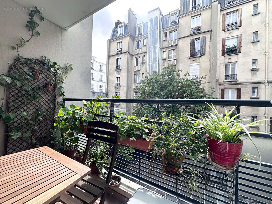 Appartement à PARIS-18E