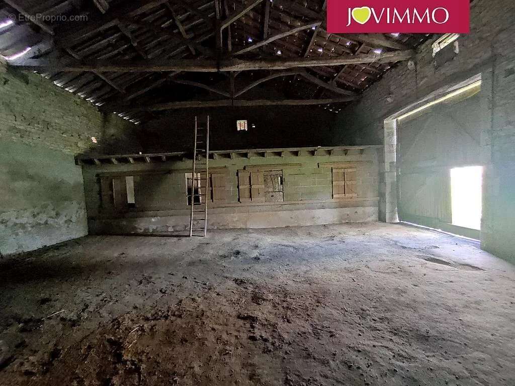 Maison à VALDIVIENNE