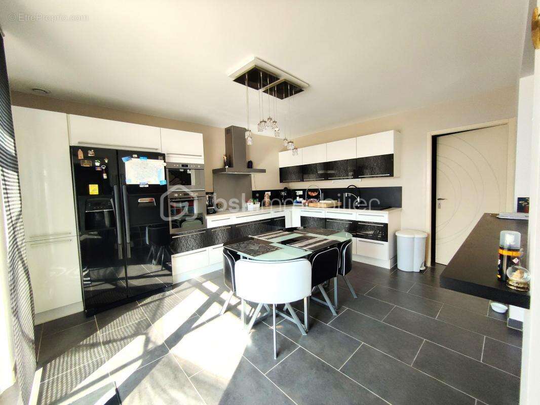 Maison à MONTREDON-DES-CORBIERES