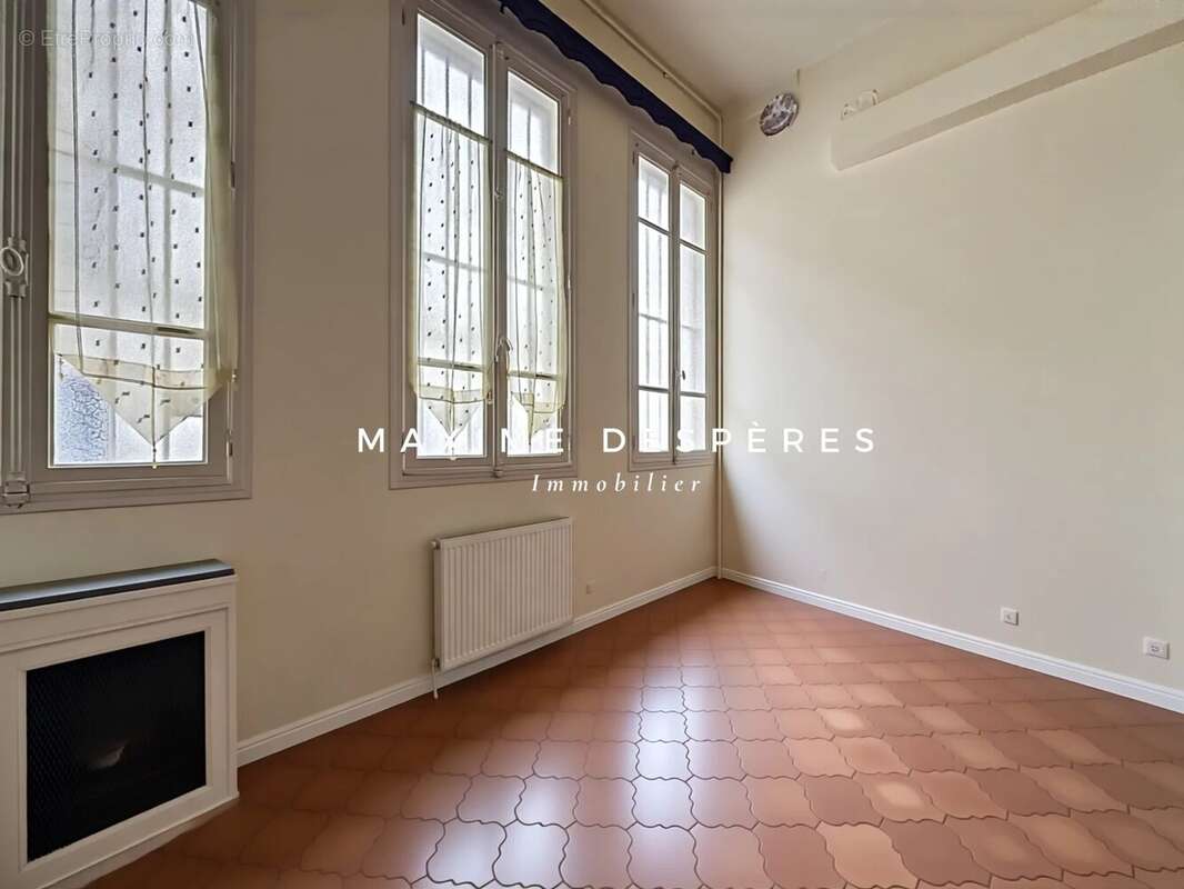 Appartement à PARIS-2E