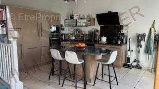 Maison à SAINT-BRIS-LE-VINEUX