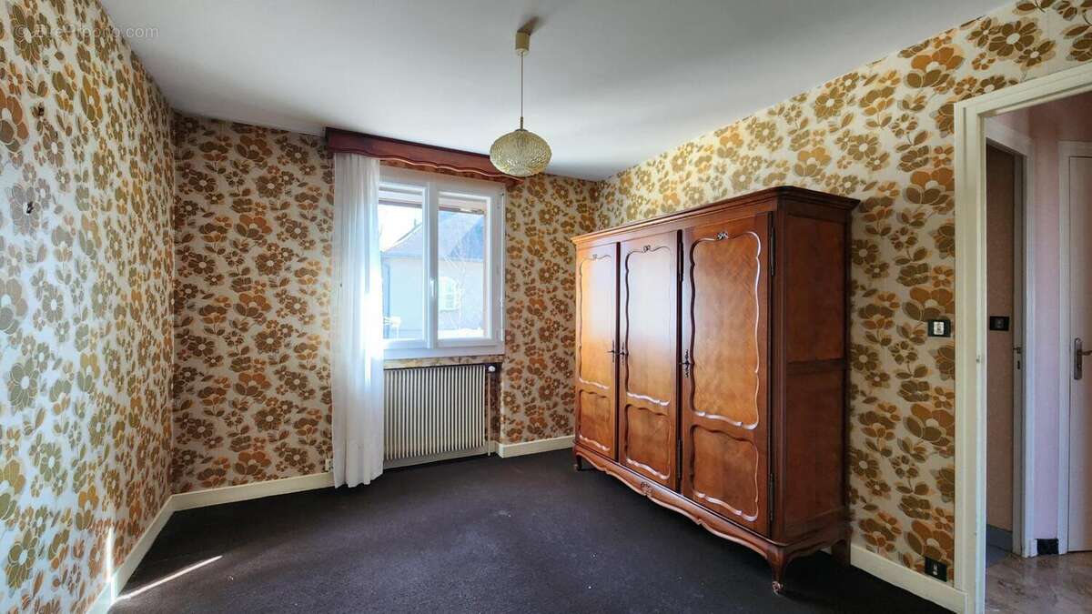 Photo 8 - Maison à GENELARD