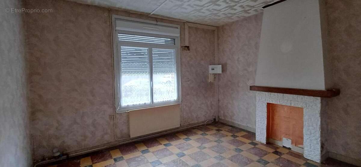 Maison à AUBERCHICOURT