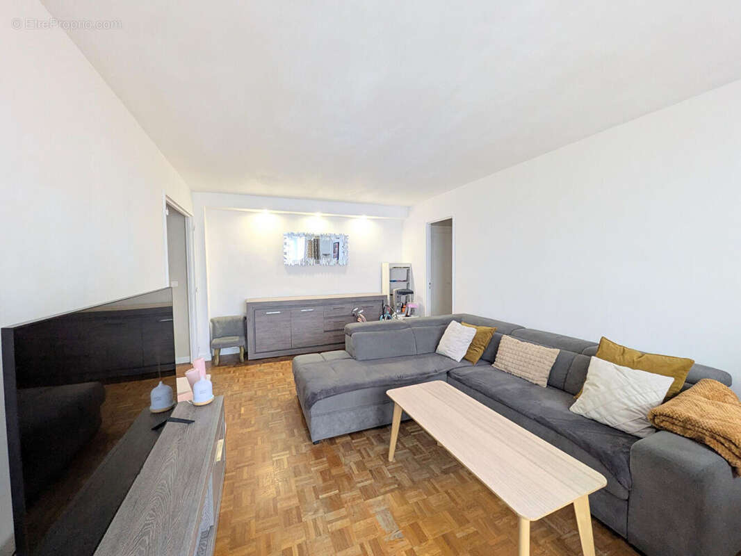 Appartement à VILLEMOMBLE