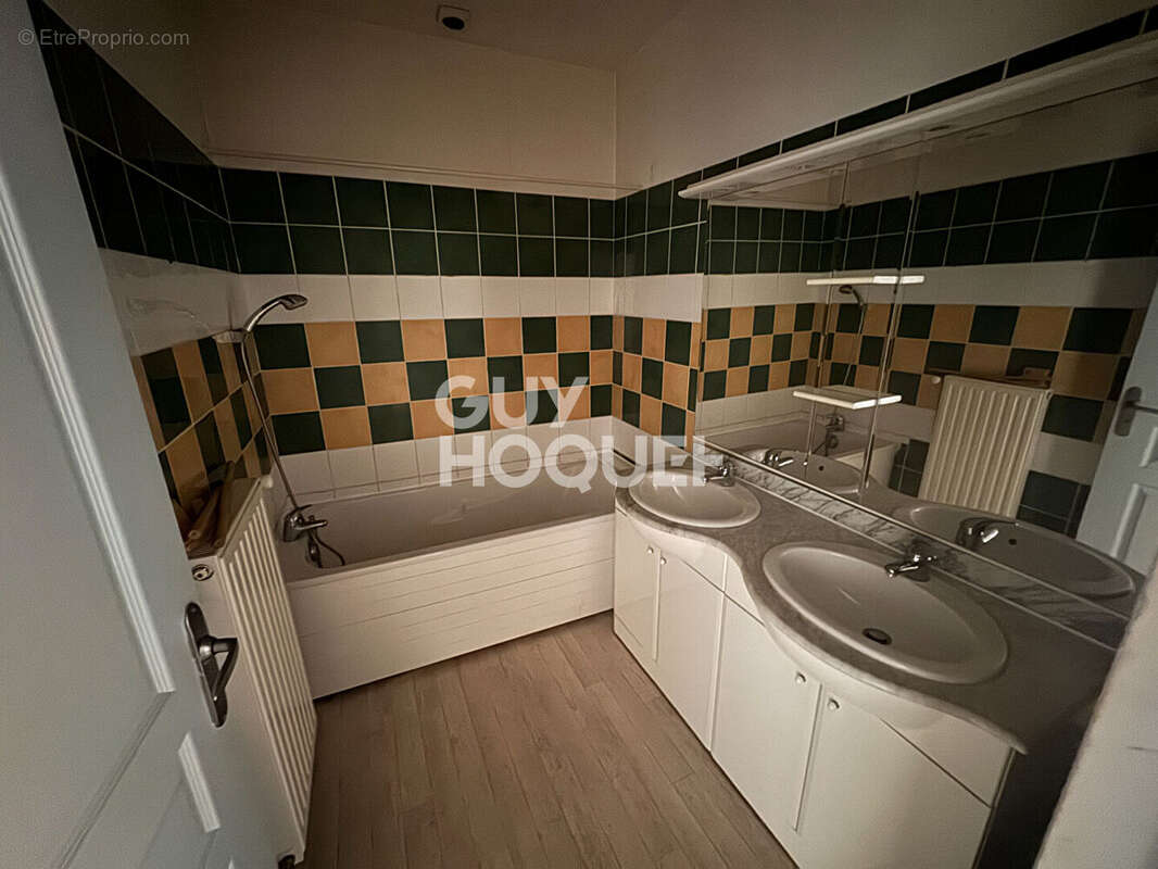 Appartement à VALS-LES-BAINS