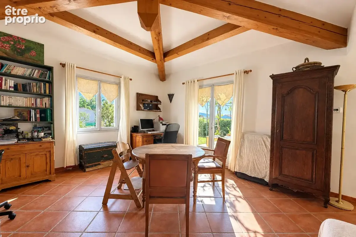 Propriété familiale rénovée avec piscine à Brignoles - photo 6