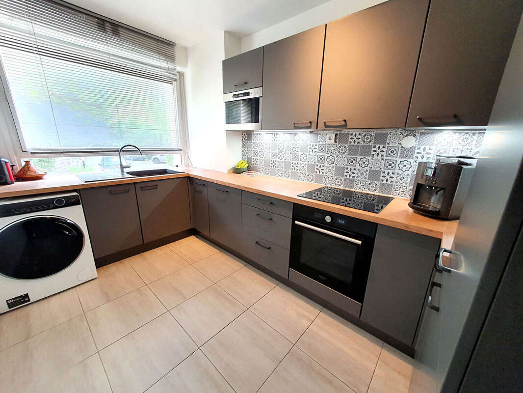 Appartement à L'HAY-LES-ROSES