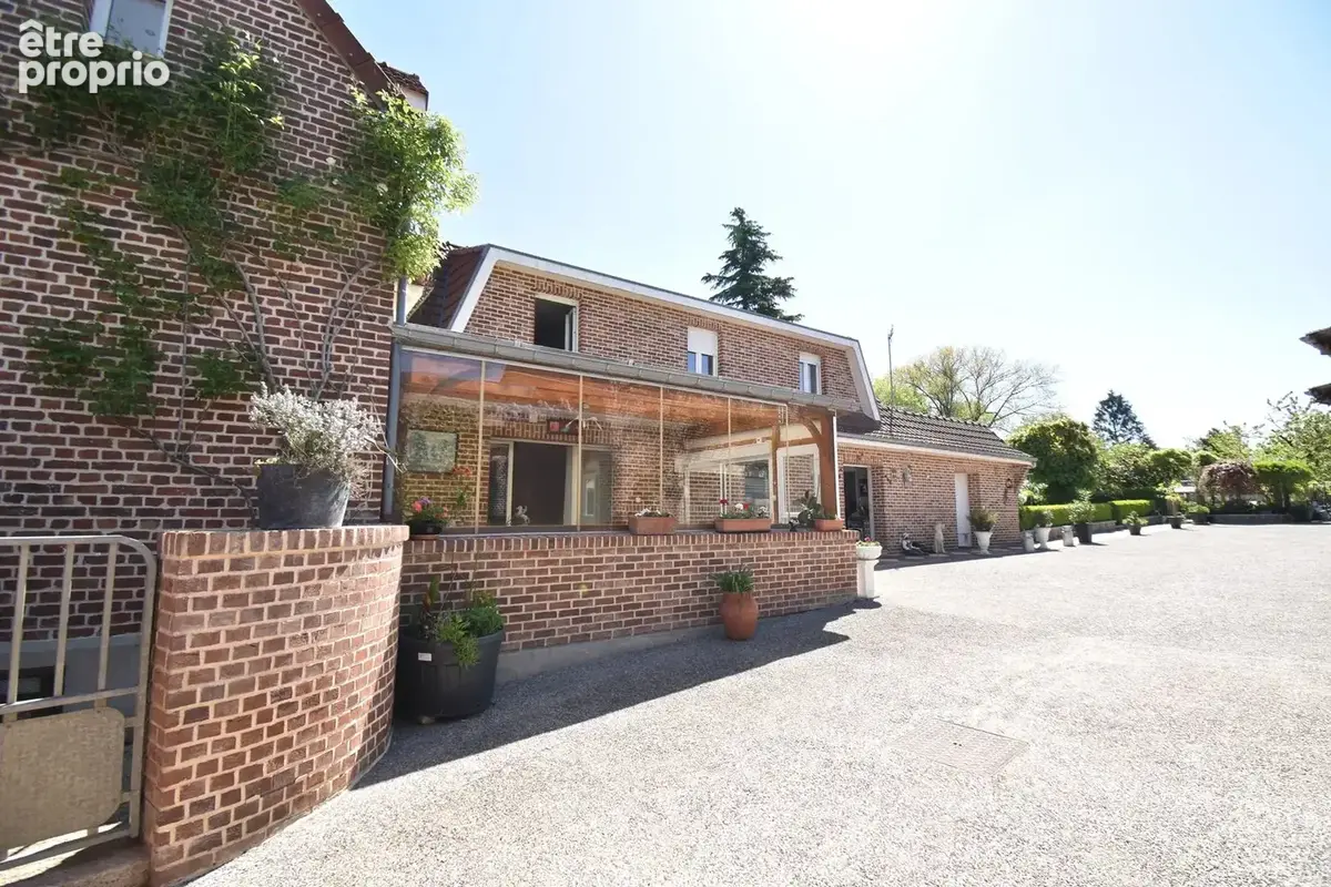 Maison 216 m² à Bertry  - photo 1