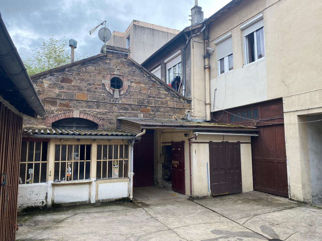 Autre à SAINT-ETIENNE