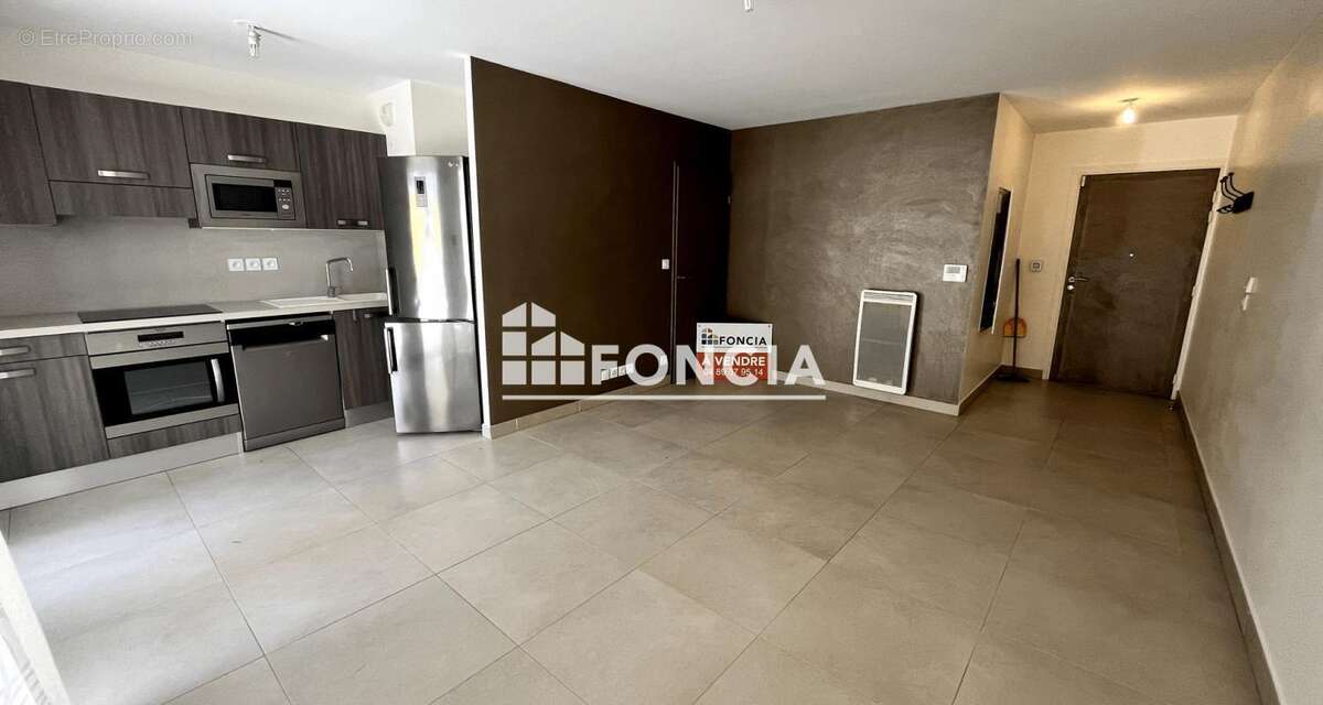 Appartement à LA LONDE-LES-MAURES