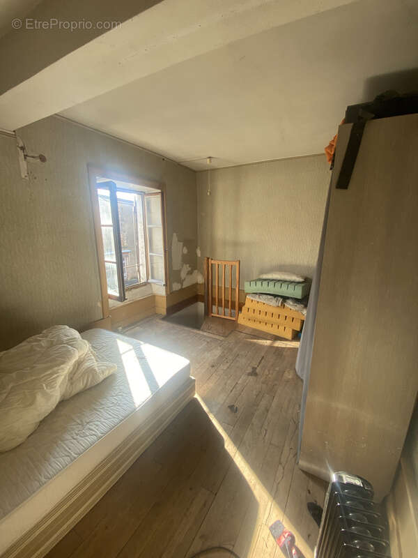 Maison à MONTAIGUET-EN-FOREZ