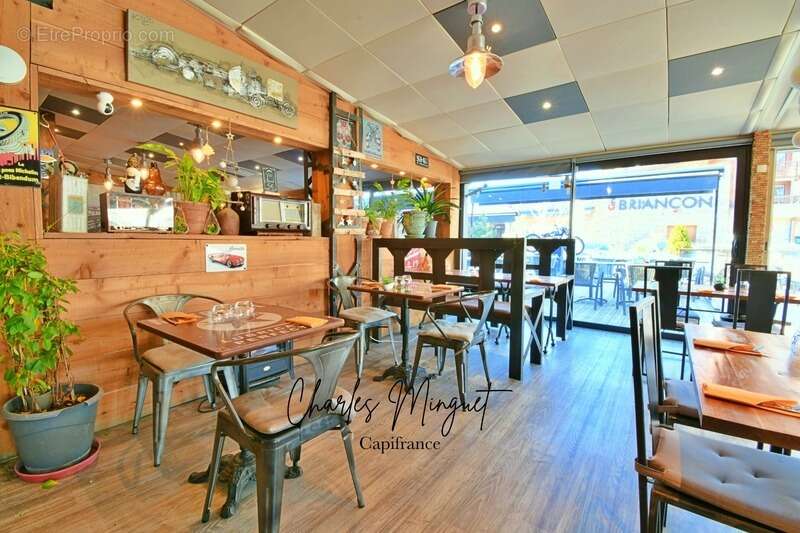 Commerce à BRIANCON