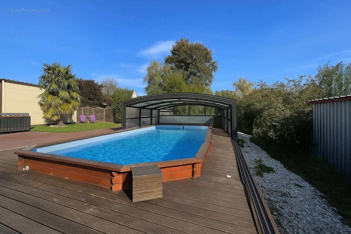 Maison à LA HAIE-TRAVERSAINE