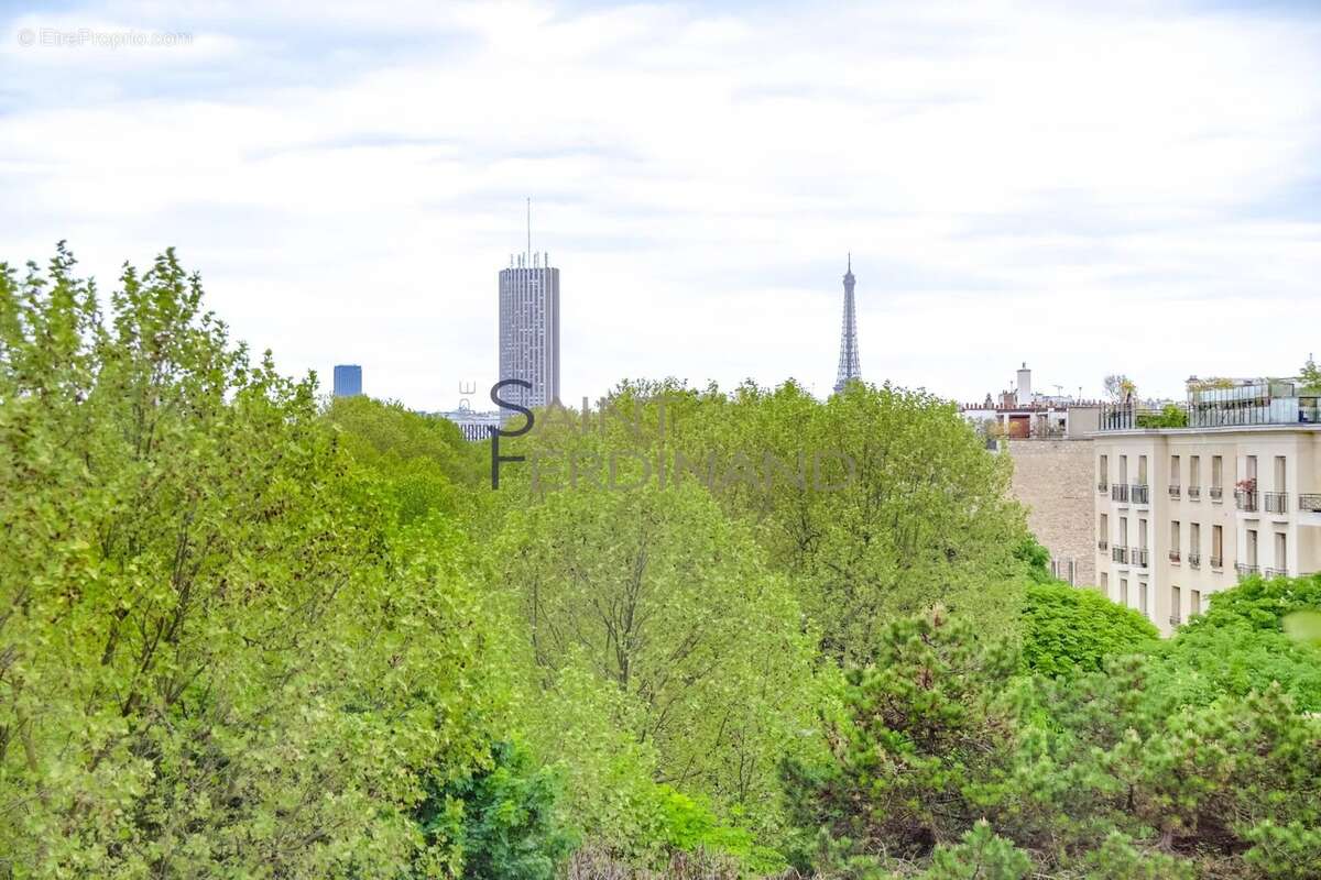 Appartement à NEUILLY-SUR-SEINE