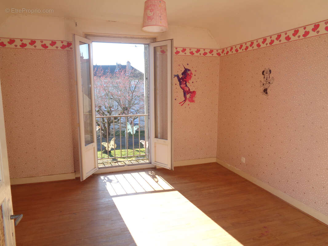 Prix en baisse! maison centre ville avec jardin - photo 16