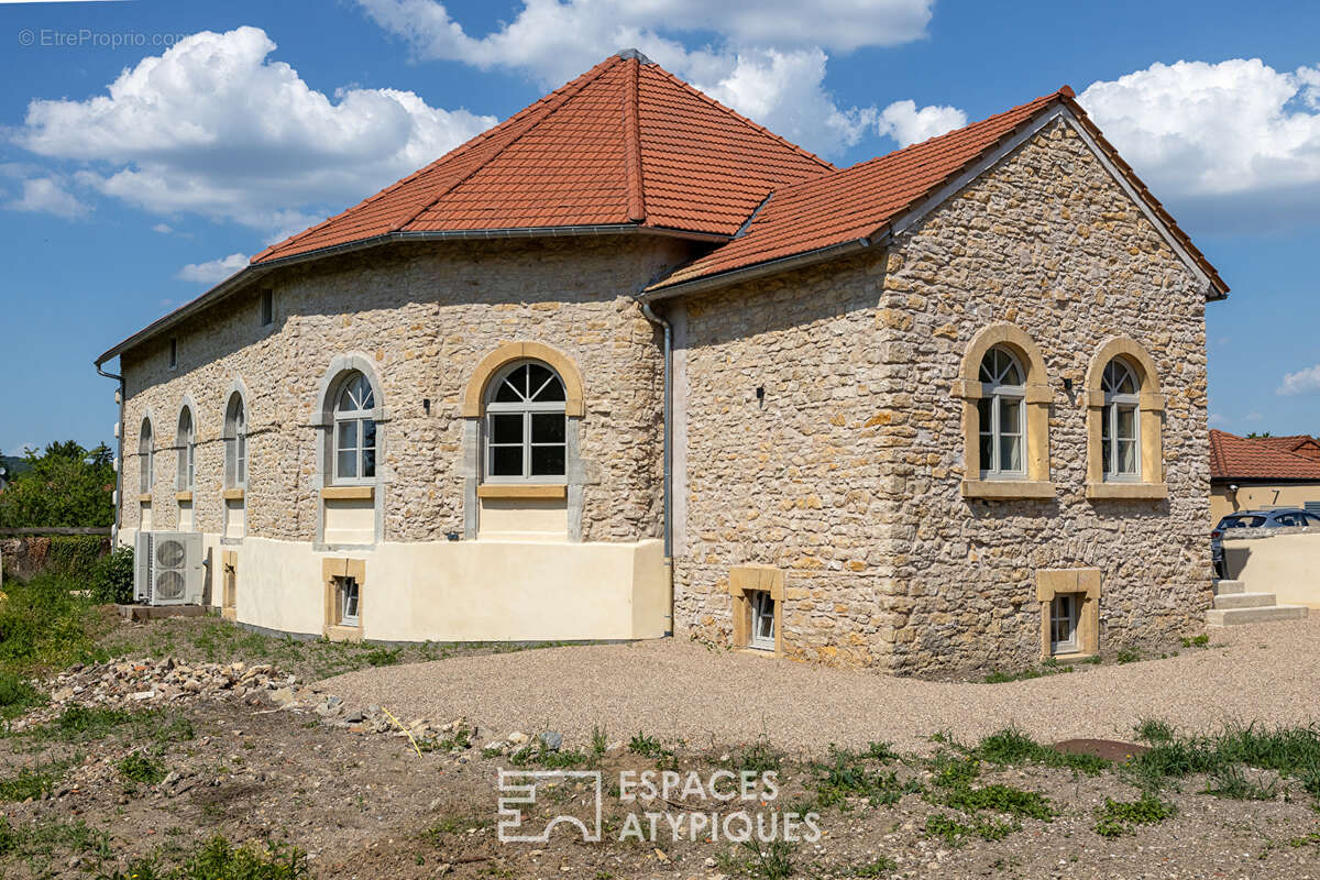 Maison à COURCELLES-CHAUSSY