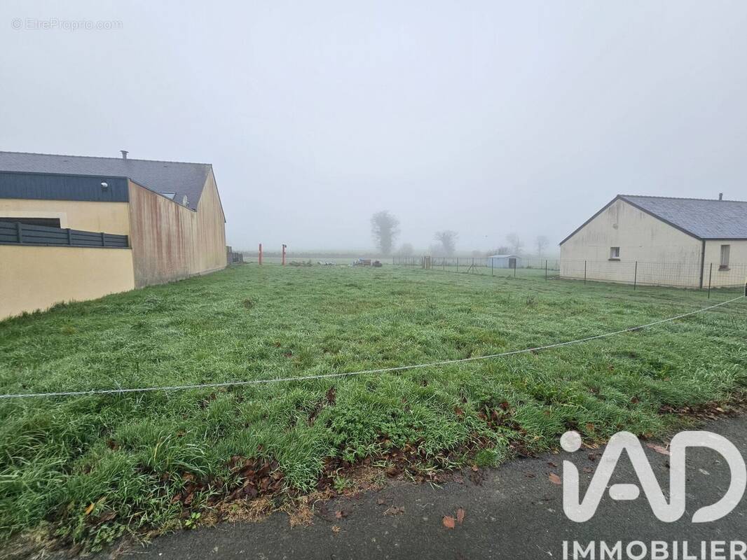 Photo 1 - Terrain à EREAC